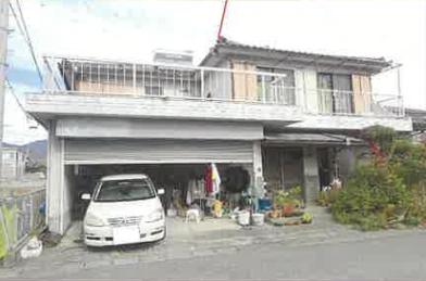 甲州市塩山上於曽字町屋
１２７１番７の競売物件
