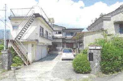 南都留郡富士河口湖町勝山字上村
６１番１の競売物件