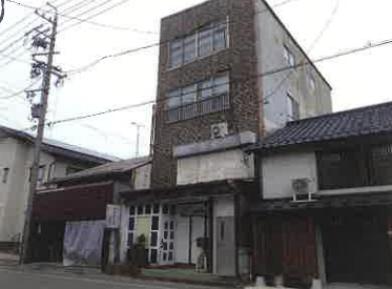松本市庄内一丁目3714番地1、3713番地4の競売物件