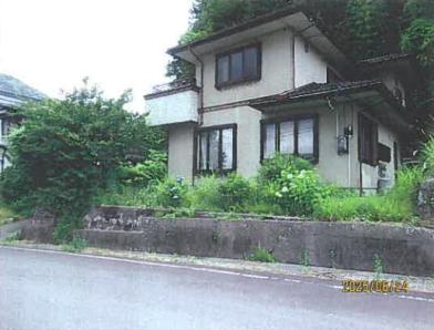 諏訪郡富士見町落合字木戸場
８０５３番の競売物件