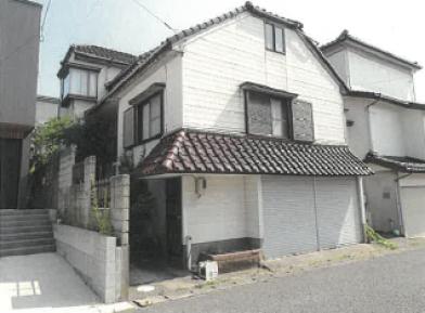 新潟市西区松海が丘二丁目
１７番８の競売物件