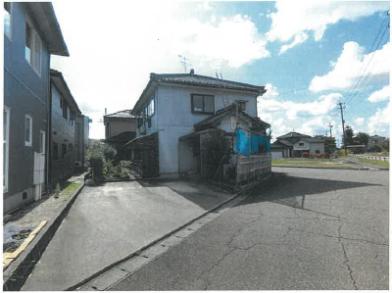 新潟市南区和泉字扇田
９９０番１１の競売物件