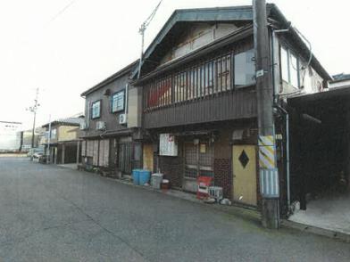 新潟市南区白根字三ノ町
３０１３番３の競売物件