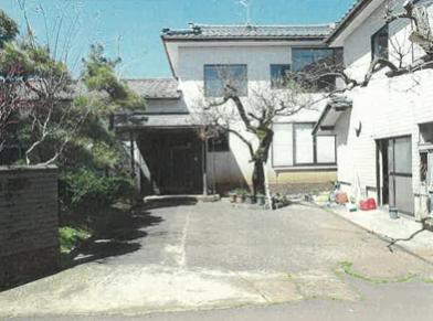 新潟市江南区横越東町二丁目
８６１７番の競売物件