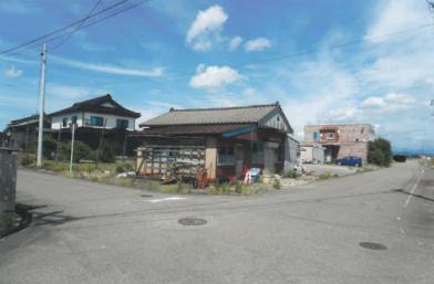 長岡市狐興野字村前
1番1の競売物件