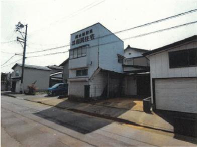 長岡市川崎二丁目
２５２９番４の競売物件