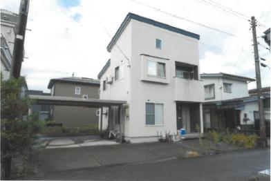 上越市北本町三丁目
１３９３番４の競売物件