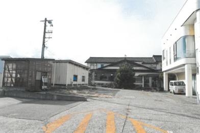 糸魚川市寺町二丁目
１４２番１の競売物件