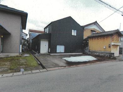 三条市松ノ木町
831番5の競売物件