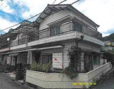 東大阪市上四条町
１１０１番８の競売物件