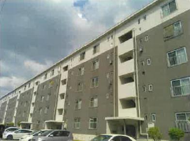 泉大津市東助松町一丁目
３２８番１の競売物件