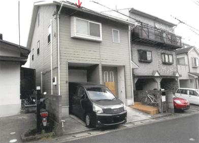 城陽市富野北角
３６番１７の競売物件