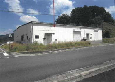 南丹市園部町内林町京都新光悦村
１９番の競売物件