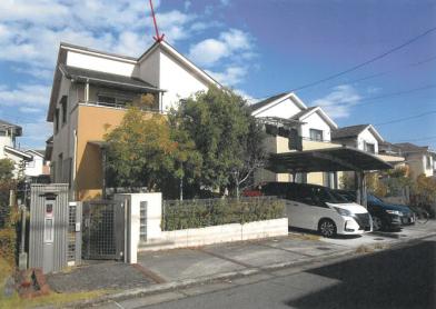 木津川市木津川台八丁目
７番２２の競売物件