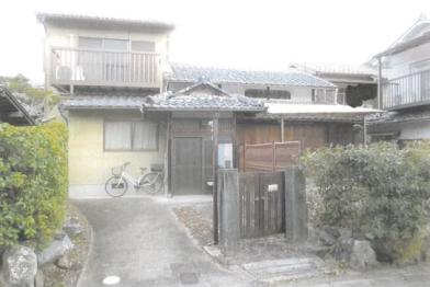 京都市山科区御陵山ノ谷
１０番１の競売物件