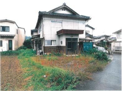 綾部市高津町小山下
１番４の競売物件