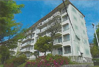 明石市大久保町高丘七丁目
８番の競売物件