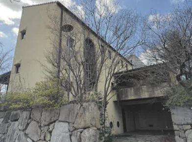 宝塚市中山桜台三丁目
５番１７の競売物件