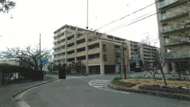 伊丹市車塚二丁目　１３番地の競売物件
