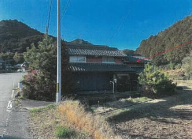 加西市若井町字釜坂
１９６２番１の競売物件