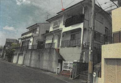 奈良市中山町西二丁目
１０５７番８の競売物件