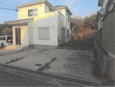 北葛城郡上牧町松里園二丁目
4377番37の競売物件