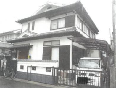 大津市下阪本一丁目字桜本
1562番7の競売物件