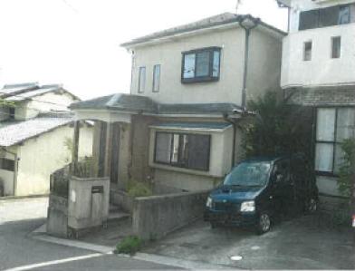 大津市衣川一丁目字斧研
１３２７番８の競売物件