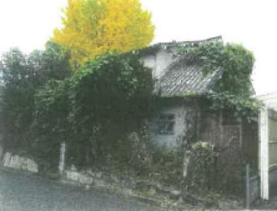 甲賀市甲南町希望ケ丘二丁目
２６番９の競売物件