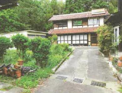 愛知郡愛荘町蚊野外字打野
100番の競売物件