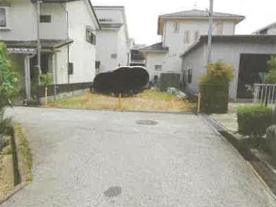 彦根市東沼波町字空崎
１２２８番６の競売物件