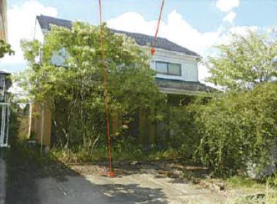 津市久居緑が丘町一丁目
２３番１８の競売物件