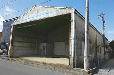 松阪市曽原町字南新田
１２４６番１の競売物件