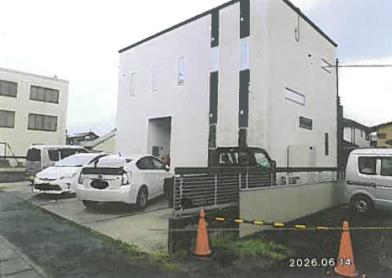 松阪市大黒田町字北出
１７２３番８の競売物件
