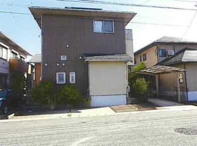 四日市市南富田町
１７７６番４４の競売物件