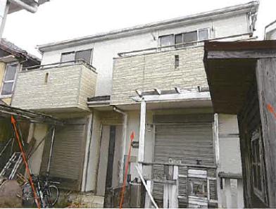 四日市市松寺二丁目
３００番８の競売物件