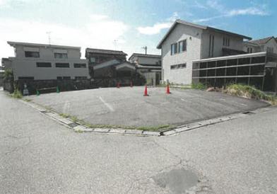 富山市大町字下田割
３４番１５の競売物件