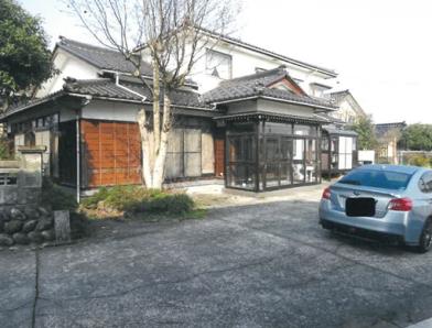 下新川郡入善町椚山
７７２番の競売物件