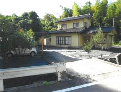 氷見市小竹字前山
６番２の競売物件