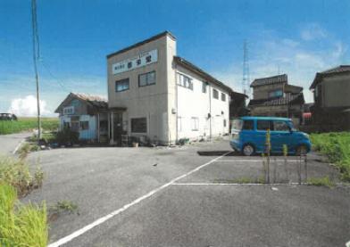 高岡市三女子
９番９の競売物件