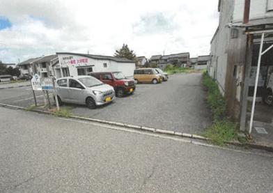 高岡市大坪町二丁目
５６番の競売物件