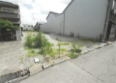 高岡市大坪町三丁目
１７番の競売物件