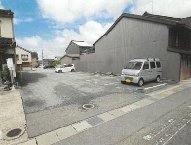 高岡市大坪町一丁目
２９７番の競売物件