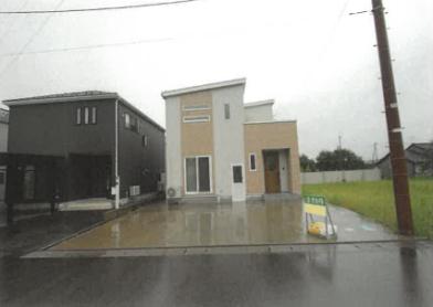 氷見市窪
１７５７番１の競売物件