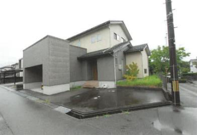 射水市南太閤山十丁目
７６番の競売物件