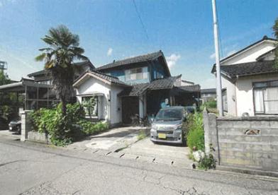 高岡市鷲北新字村上
１４４番３の競売物件
