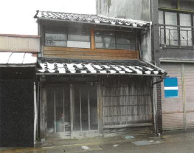 高岡市平米町
１０２番１の競売物件