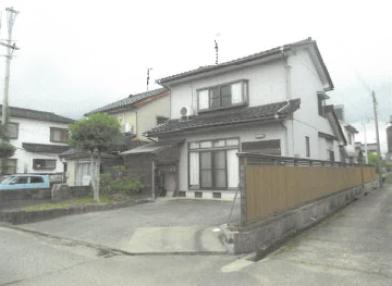 氷見市窪
２２０３番２の競売物件