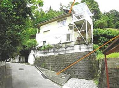 安芸郡府中町桜ケ丘
１２２番４６の競売物件
