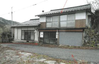 美作市梶並字宮ノ前
１２１番４の競売物件